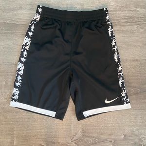 Nike Youth size L shorts